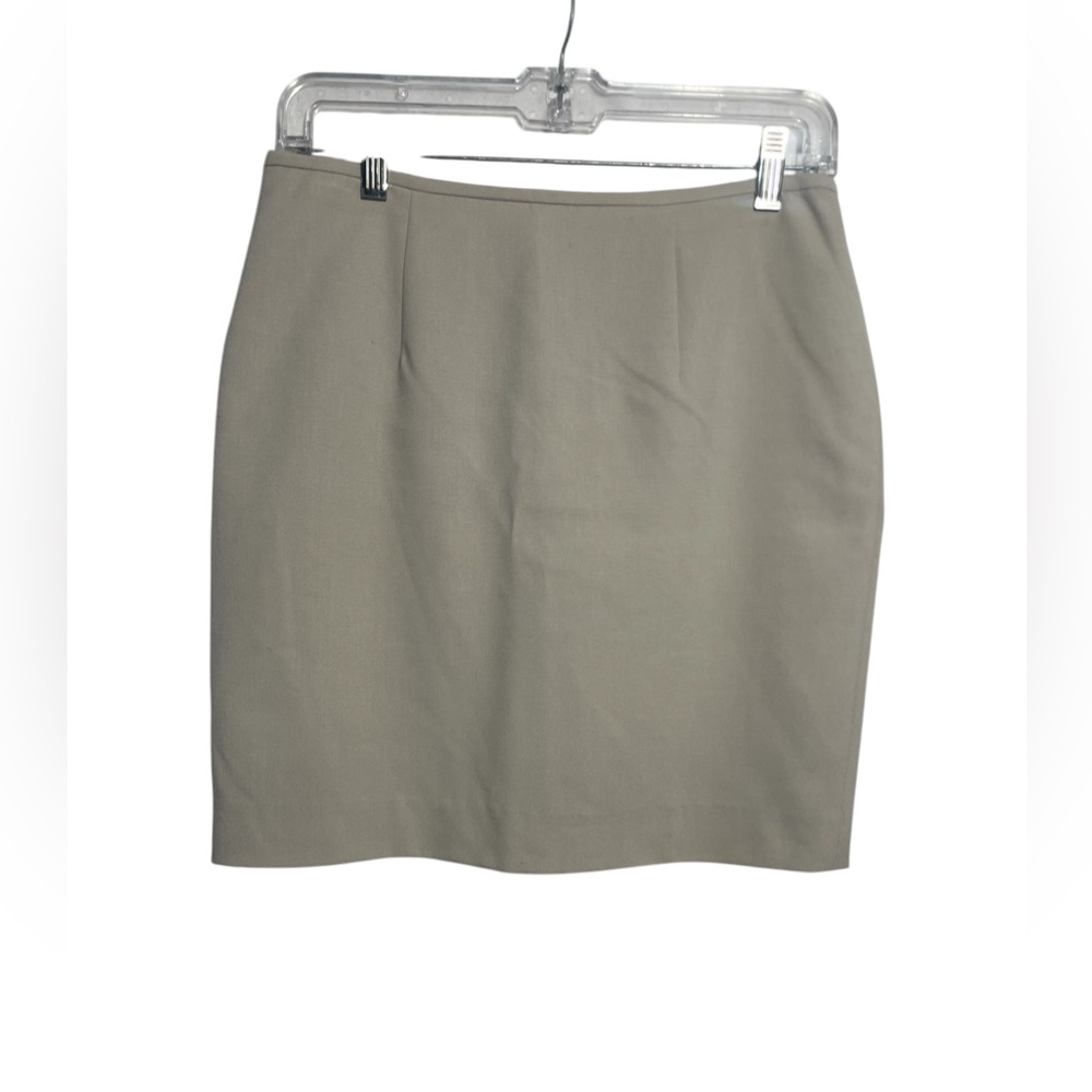 Calvin Klein skirt size 2 classic light beige tan‎ simple pencil skirt